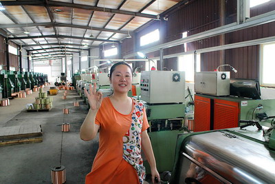 金橋銅業(yè)車間一角 金橋銅業(yè)車間一角