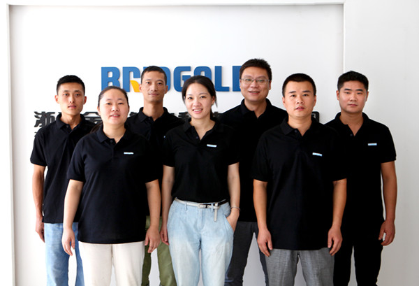 金橋銅業(yè)生產(chǎn)團(tuán)隊(duì) 金橋銅業(yè)生產(chǎn)團(tuán)隊(duì)