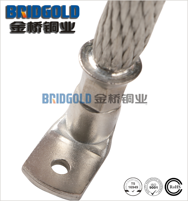 據(jù)客戶要求壓接不同類型的銅鼻 據(jù)客戶要求壓接不同類型的銅鼻